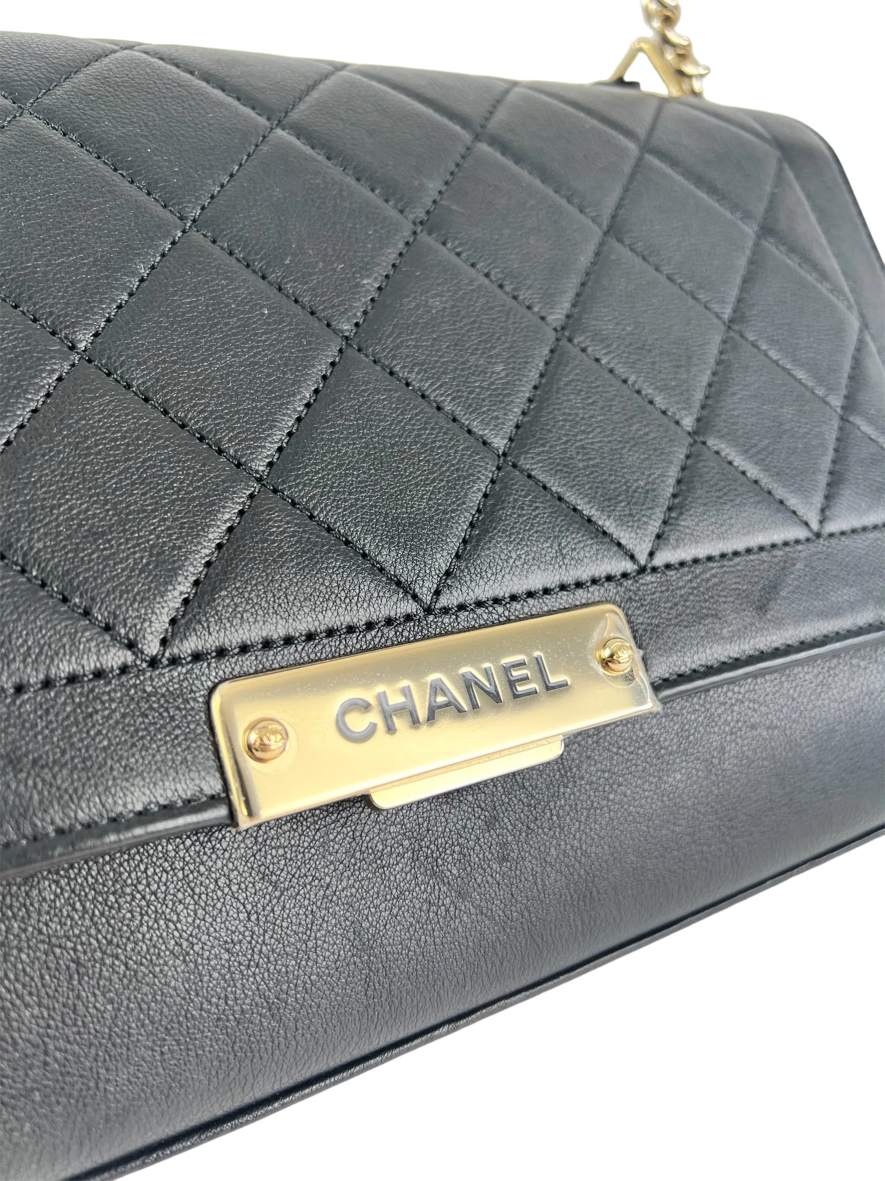 Chanel Black Calfskin Leather Label Click Top Handle Shoulder Bag