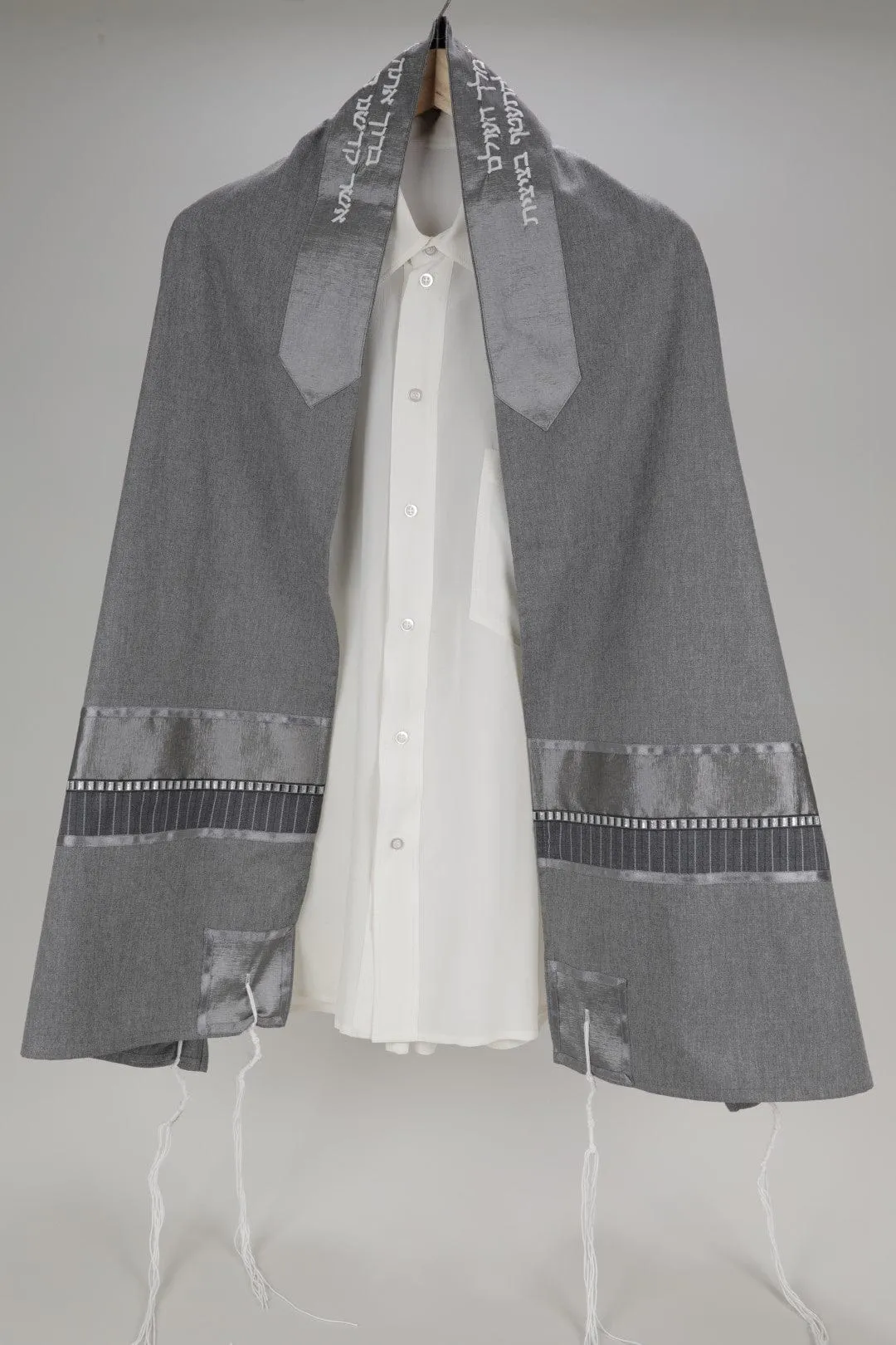 Distinguished Gray Wool & Polyester Blend Tallit with Silver Trimming, Tzitzit Bar Mitzvah Tallit Set, Custom Tallit, Modern Tallit, Contemporary Tallit